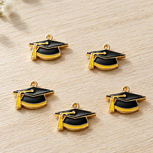 dije esmaltado graduación, base dorado, 20 x 12 mm, set de 5 unidades