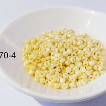 mostacilla crema nacarado de 8/0 (3 mm), set de 50 grs