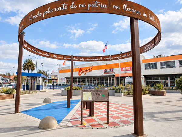 Plazoleta Aníbal Pinto – Hito en Acero Corten, Temuco