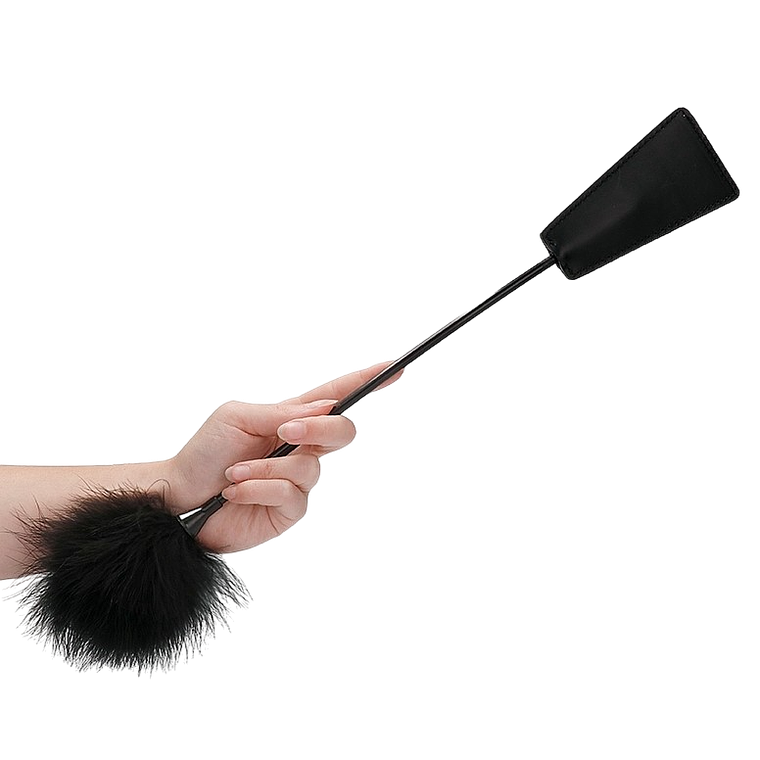 Fusta Negra con Plumas: Sensaciones Dobles para el Juego Erótico 2