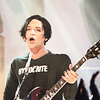 Polera HYPOCRITE  Brian Molko Placebo