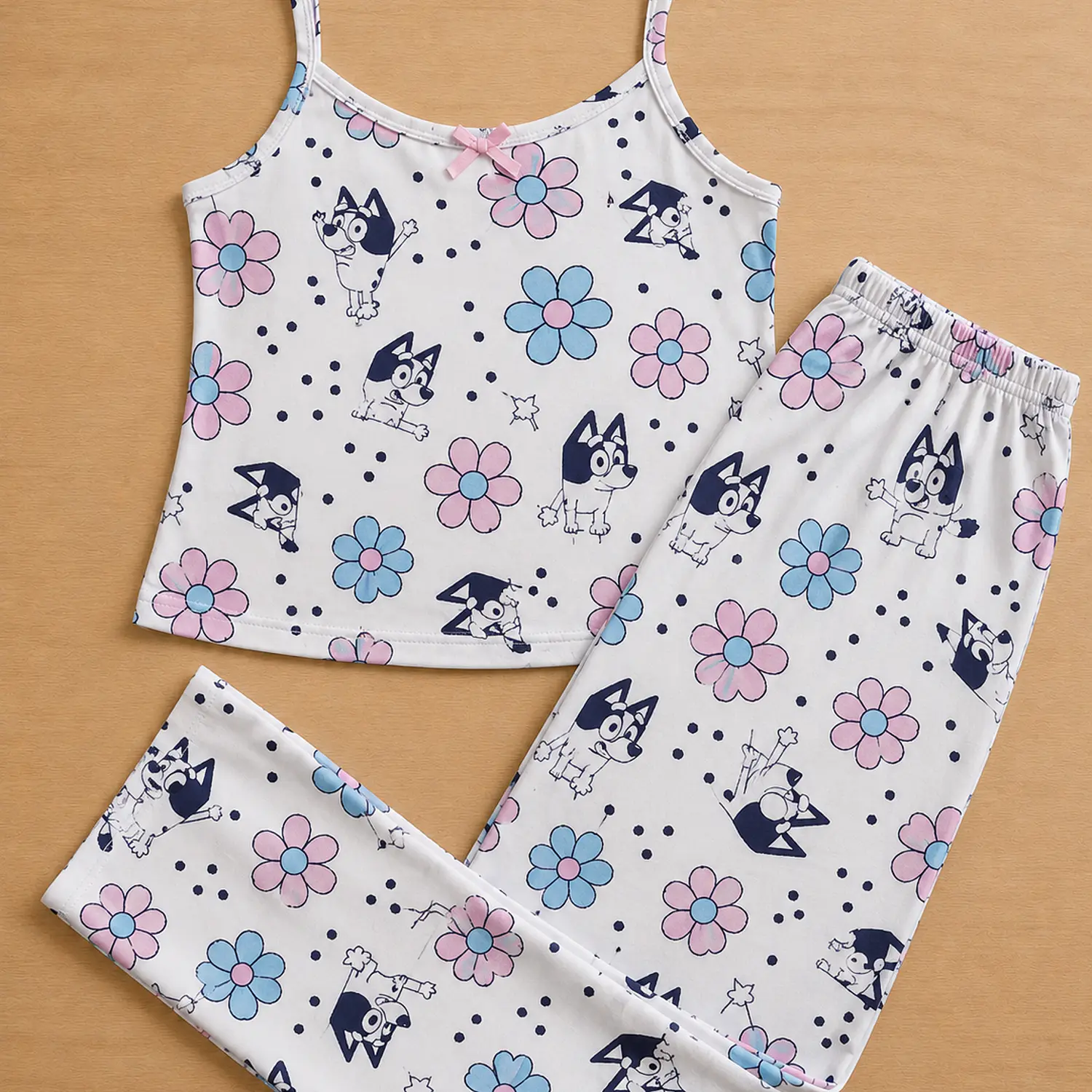 Pijama para Mujer Blusa de Tirantas y Pantalón Largo | Blathmoda 1