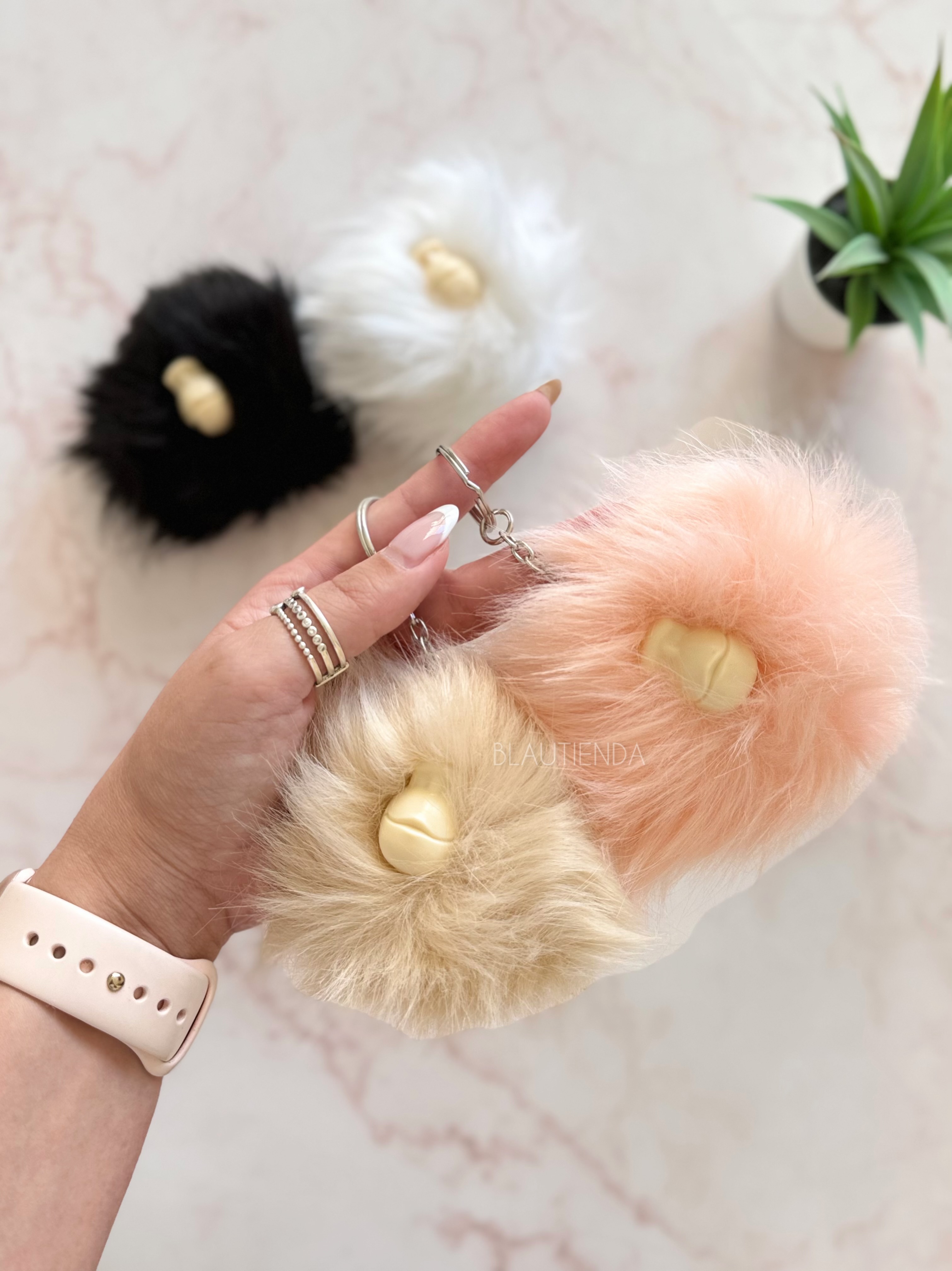 LLAVERO POMPON