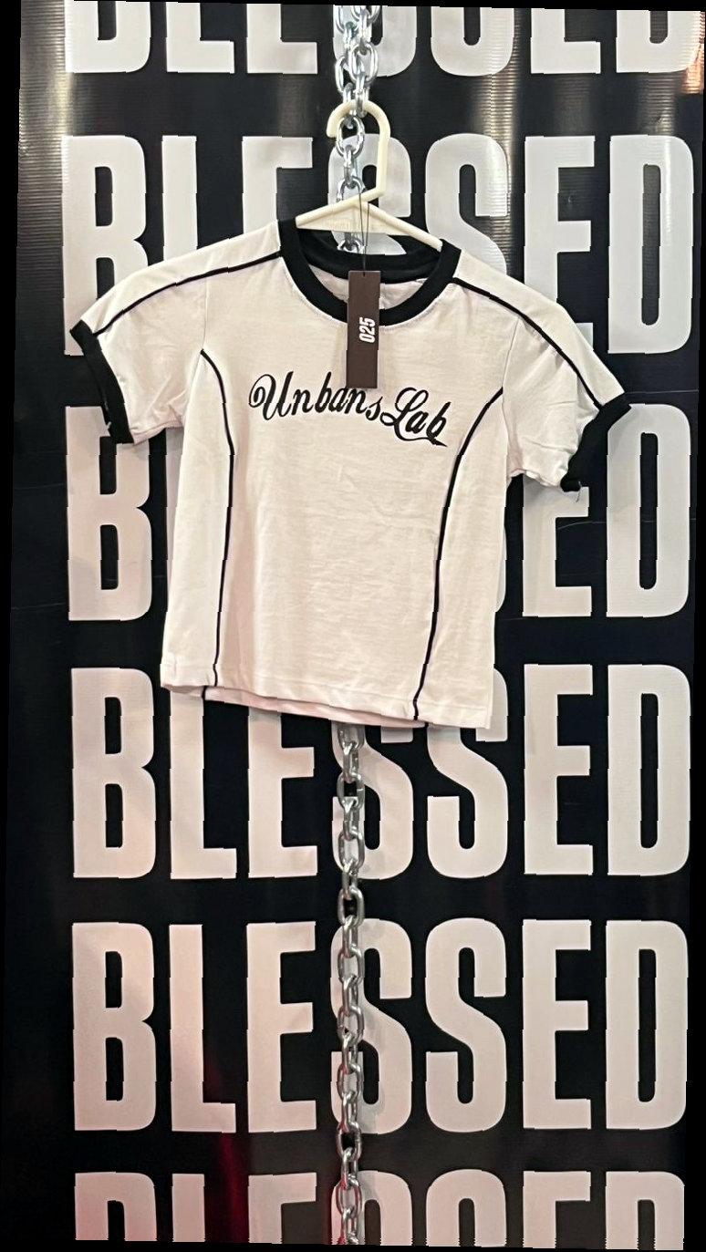 Remera Crop Baby Tee Blanca Urbans Lab