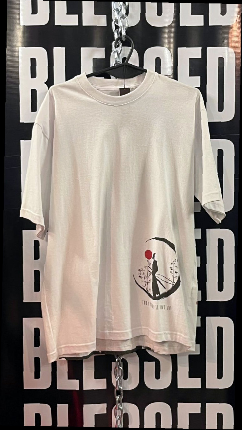 Remera Oversize Blanca Samurái