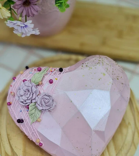 CORAZÓN GEOMETRICO 1KG - FORMA 3 PARTES SP