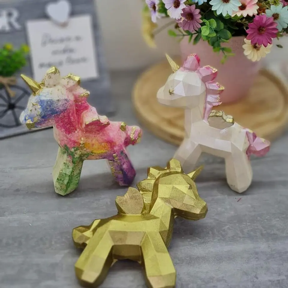 UNICORNIO GEOMETRICO GRANDE - FORMA 3 PARTES SP 1
