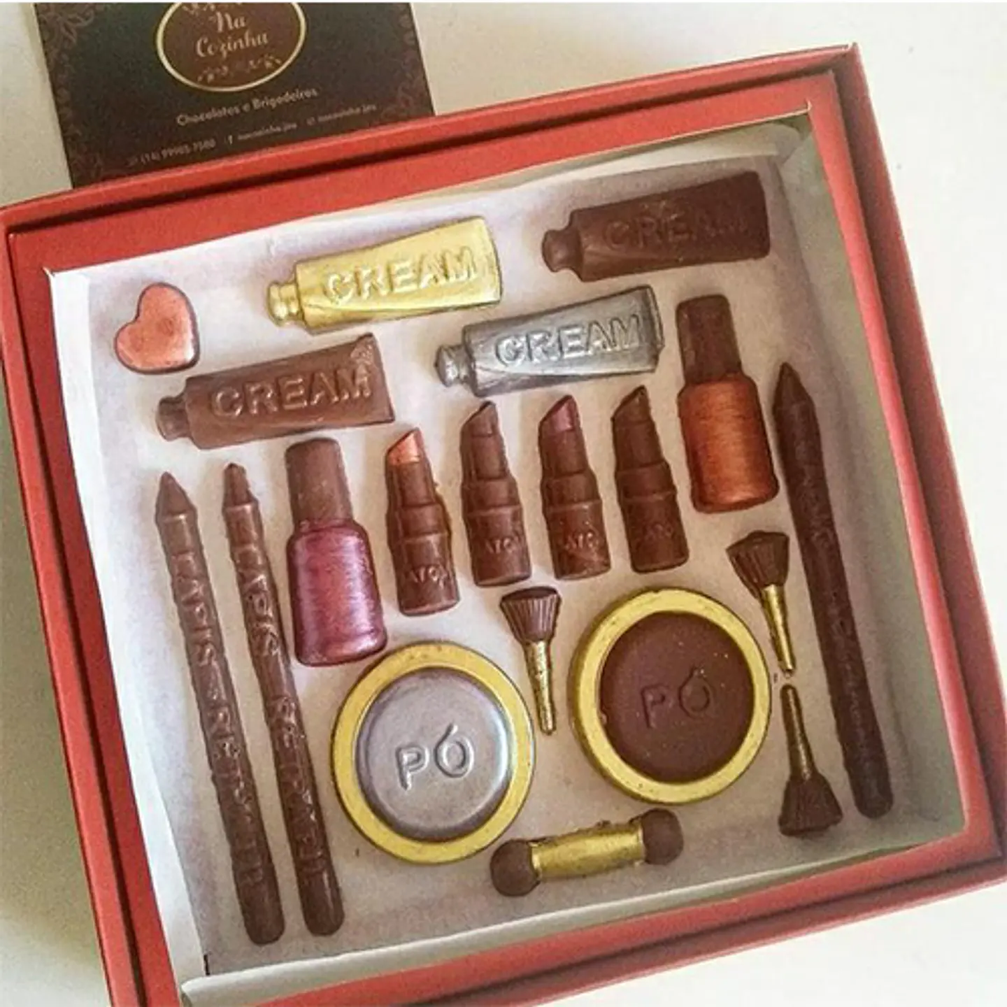 KIT DE MAQUILLAJE - FORMA SIMPLE 2