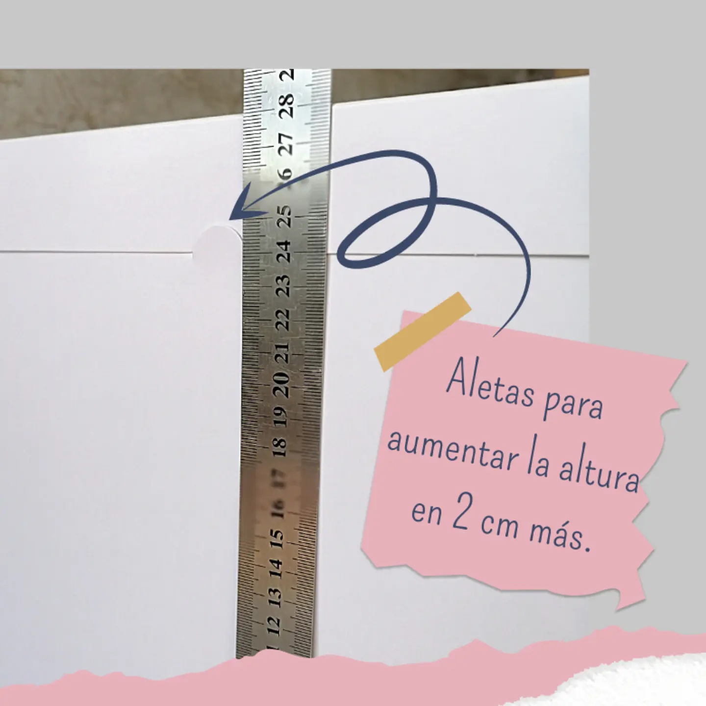 CAJA TORTA CON VISOR 30,5X30,5X30 3
