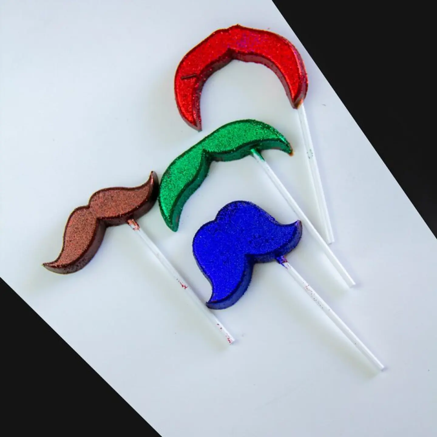 PIRULITO BIGOTE - FORMA SIMPLE 1
