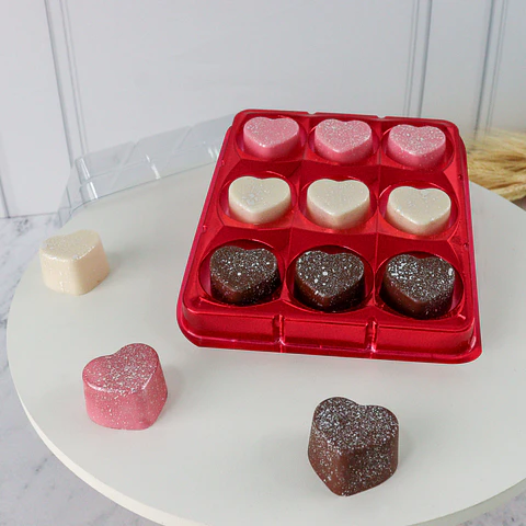 CAJA RECTANGULAR PARA TRUFAS Y CHOCOLATES CON 9 CAVIDADES - ROJO