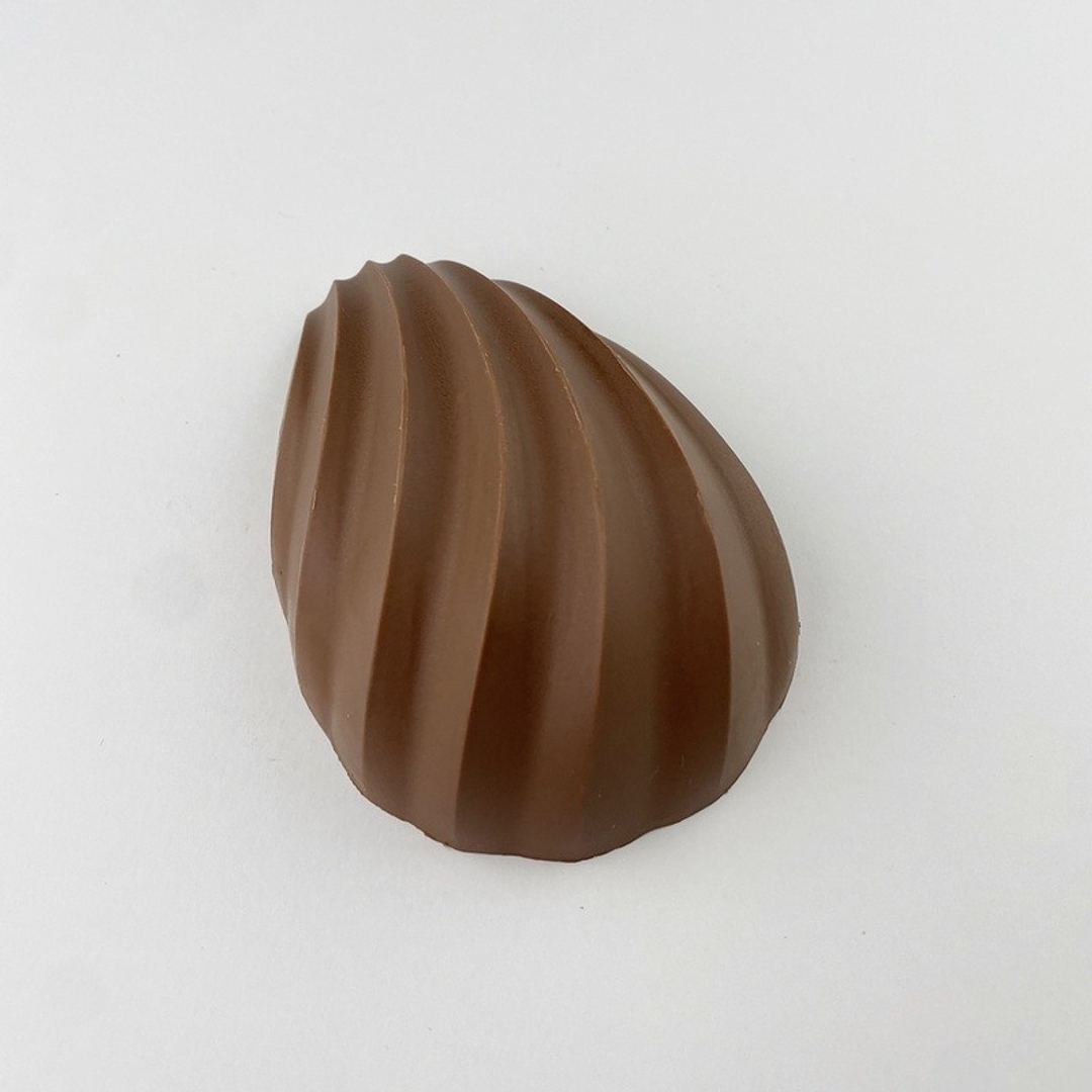 HUEVO ELEGANCE 150G - FORMA 3 PARTES 2