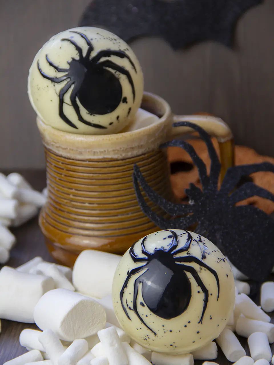 CHOCOBOMBA ARAÑA 65MM - FORMA 3 PARTES 3