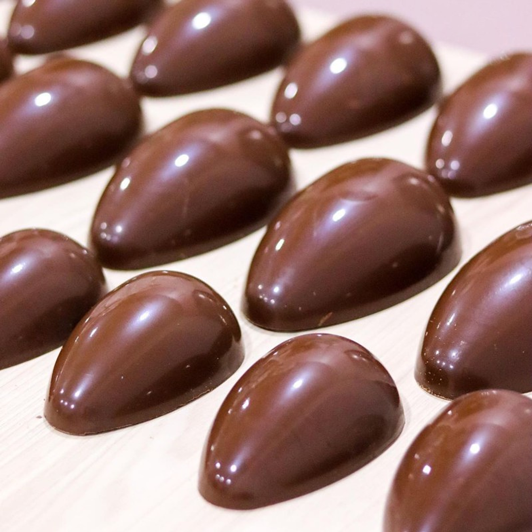 HUEVO LISO CASCARA FINA 500G - FORMA 3 PARTES SP 1