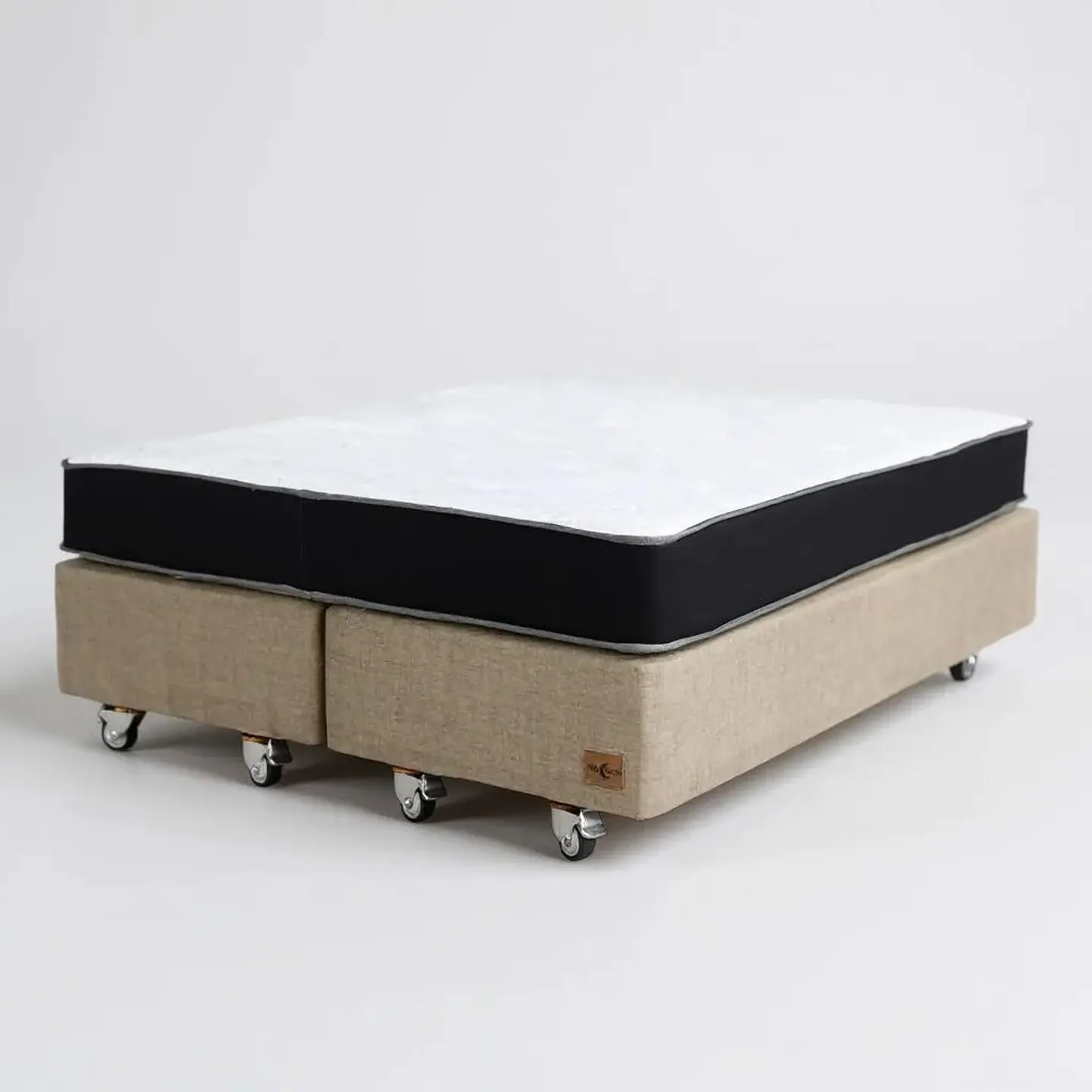 Cama Tradicional Super King Box 30 cm + Colchon Black / Dif. Ruedas 2