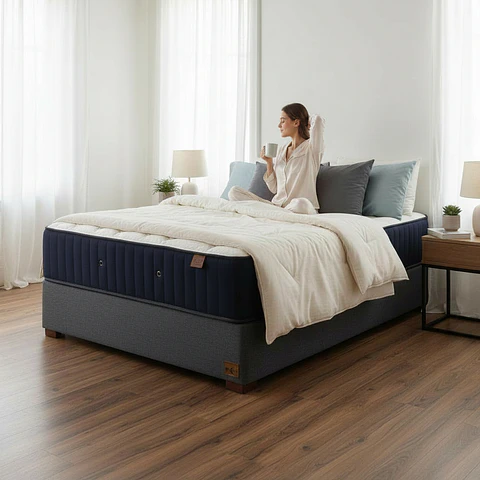 Cama 1.5 Plaza Box 30 cm + Colchon CIC - Patas De Madera