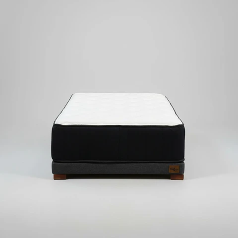 Cama 1 Plaza Box 8 cm + Colchon CIC - Patas De Madera