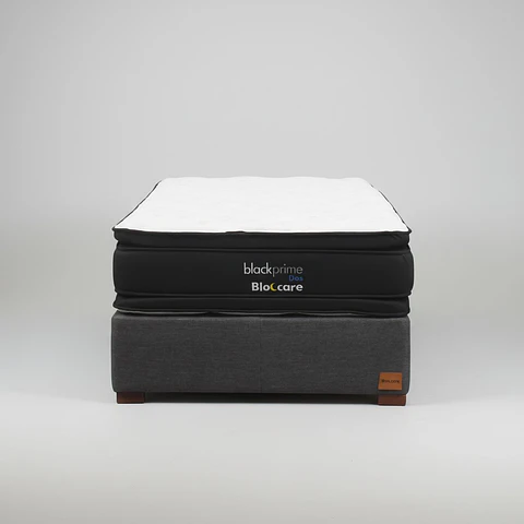Cama 1.5 Plaza Box 30 cm + Colchon Black Prime - Modelo Dos - Patas De Madera (Gris)