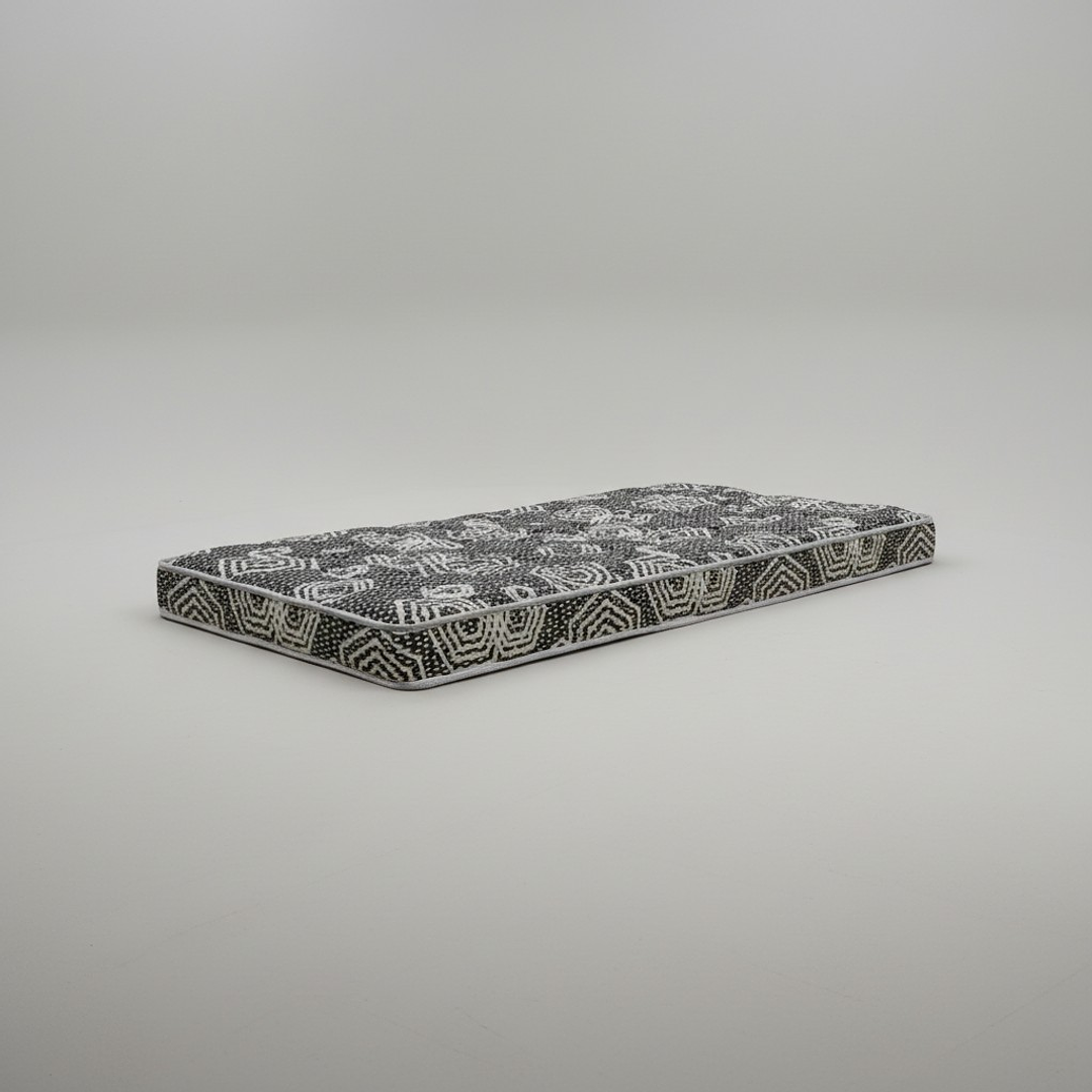 Cama 1.5 Plaza Box 8 cm + Colchon Modelo Ideal / Con Patas De Madera (Gris) 17