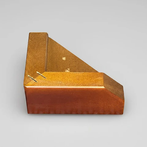 Kit 4 Patas Tipo L - Altura 4.5 cm - CAOBA