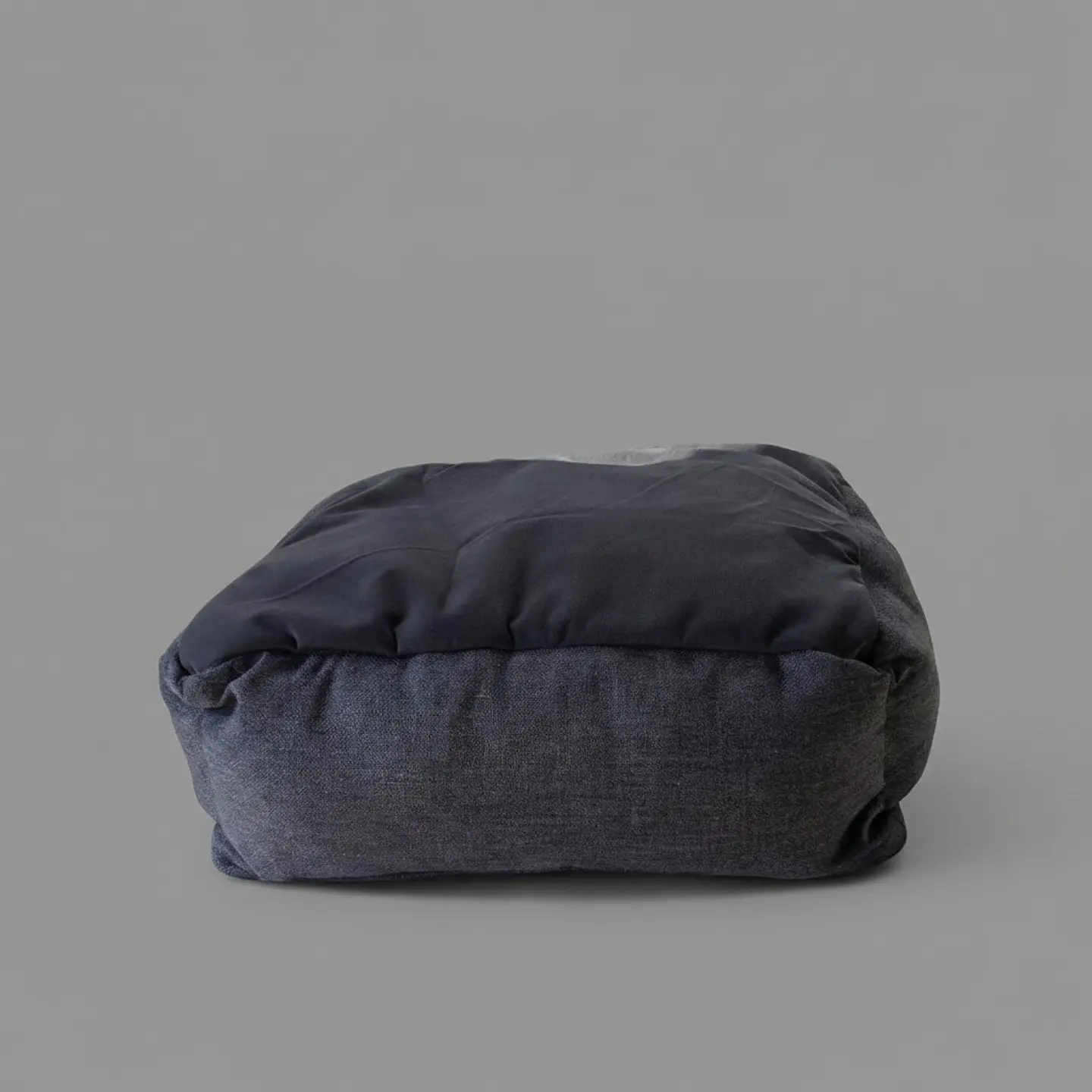 Cama de Mascotas De Espuma  - Talla M (75x50) - A Piso (Gris) 3