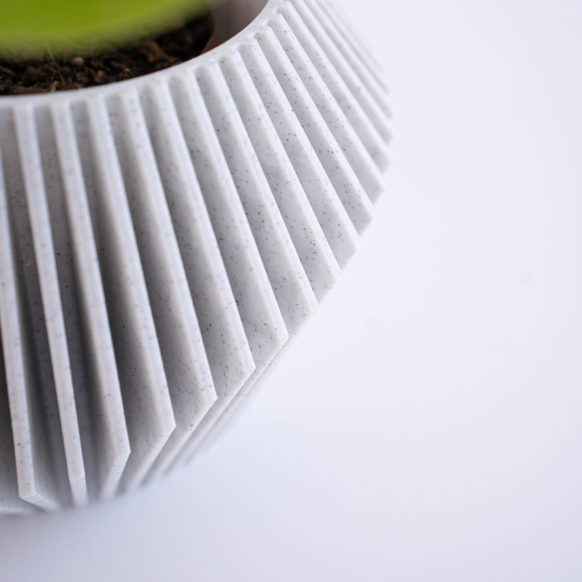 Verta – Macetero facetado 4