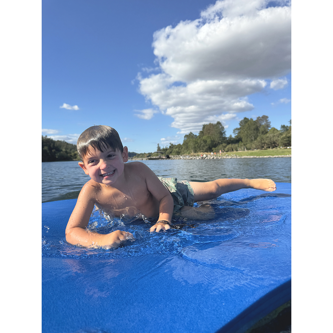 Flotador gigante para agua y piscina Floki 1