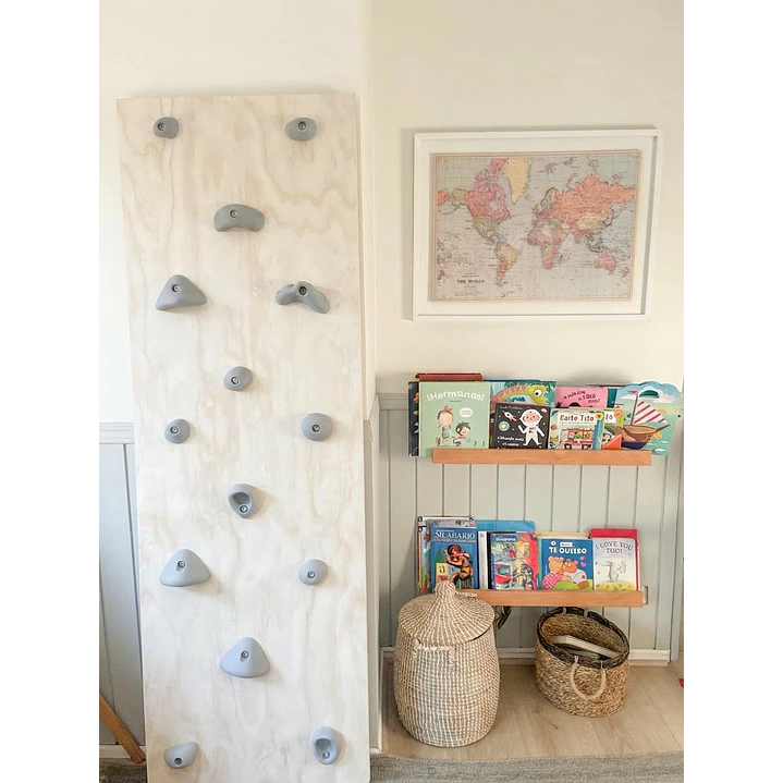 Muro de escalada con presas piedras de escalada de resina armado listo para muro 3