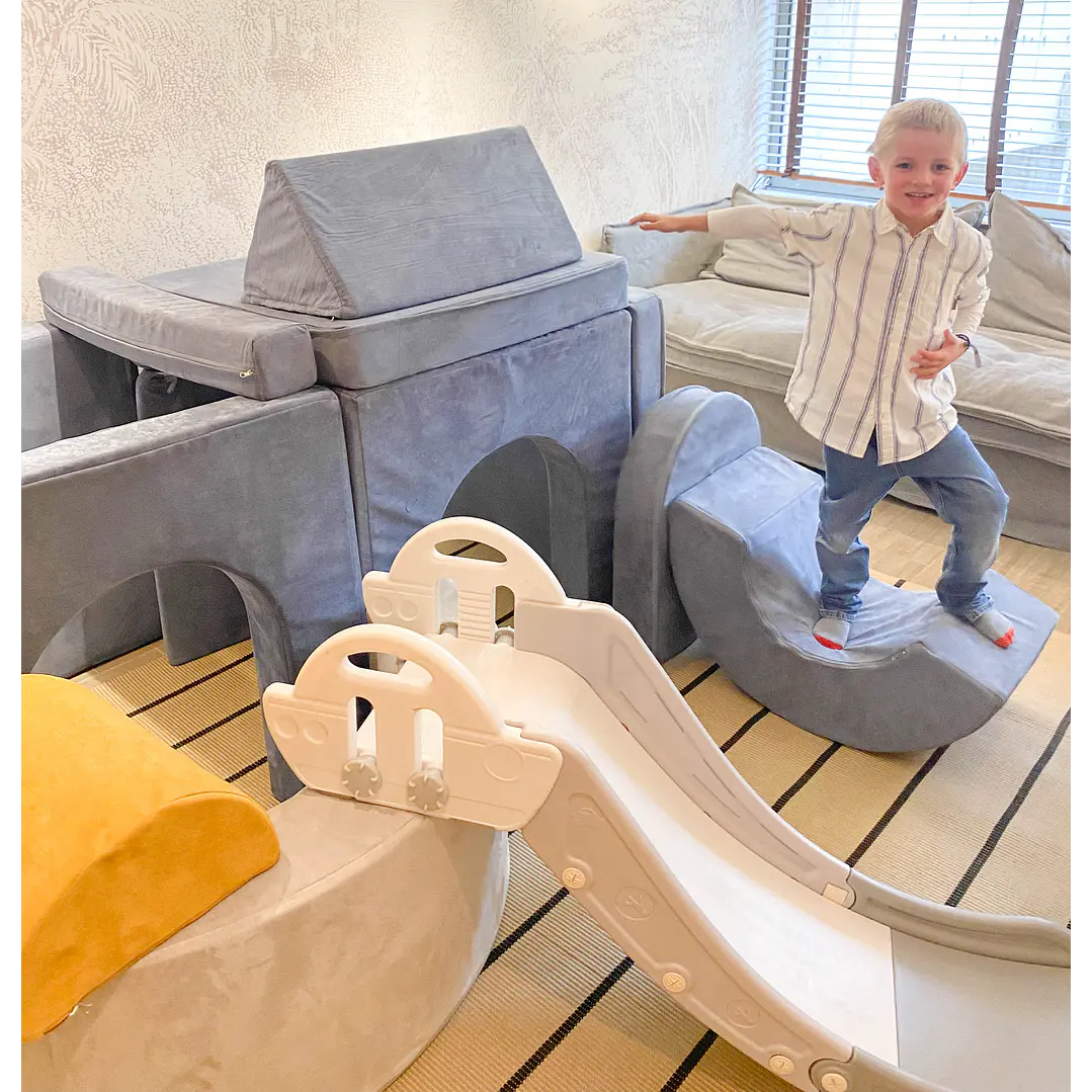 Pack de Regalo Plaza en Casa Sillón Blokid +  Arkid + Puerta + Resbalín Tobo 5