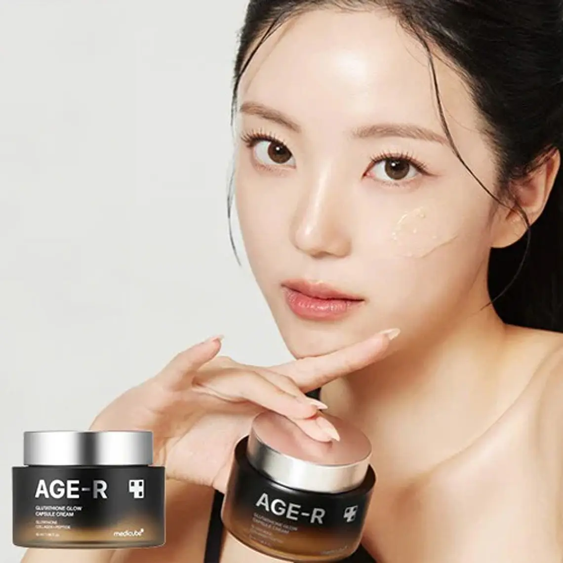 AGE‑R Glutathione Glow Capsule Cream Medicube 2