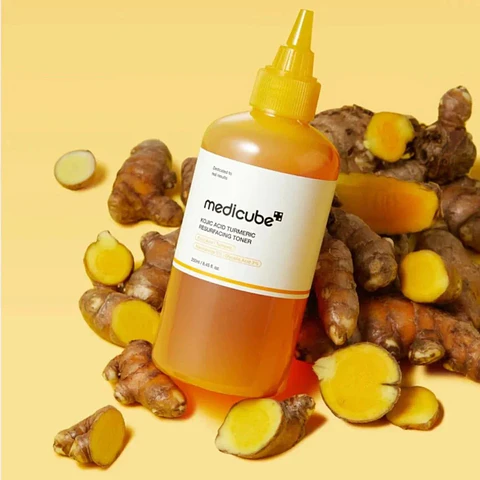 MEDICUBE Kojic Acid Turmeric Toner 250ml
