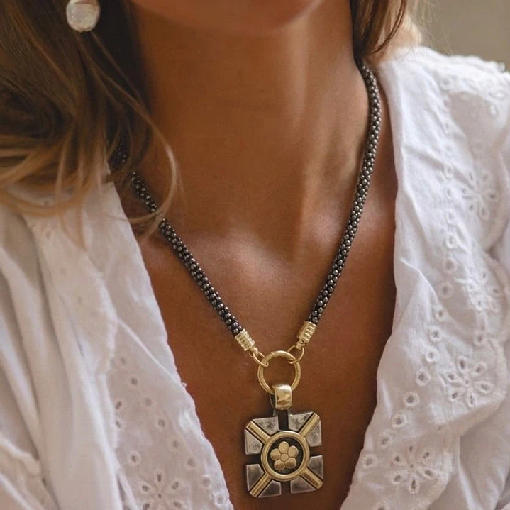 Collar Peltre enchapado 2