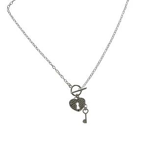 Collar corazón con llave