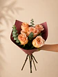 Ramo de 5 Rosas Rosadas y Eucalipto - Miniatura 2