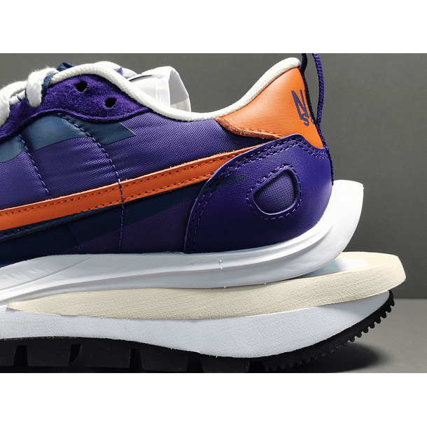 Nike x Sacai VaporWaffle Dark Iris 9