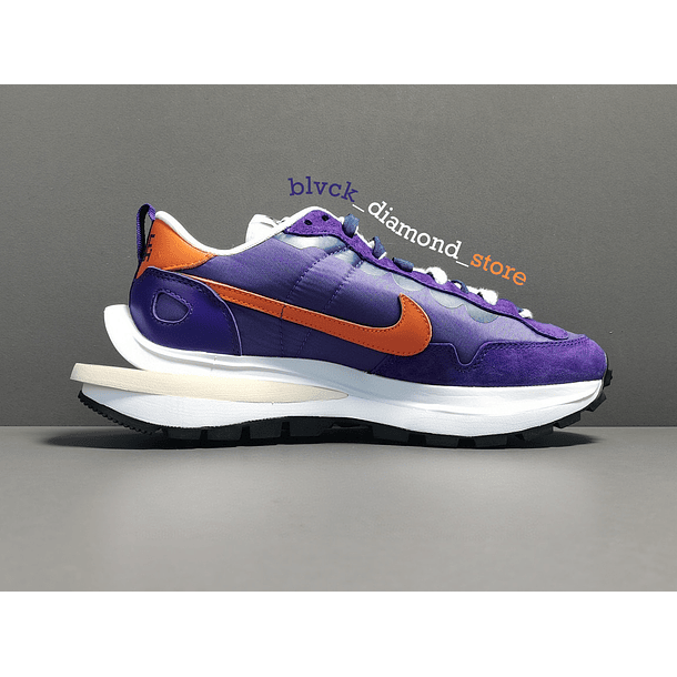Nike x Sacai VaporWaffle Dark Iris 3
