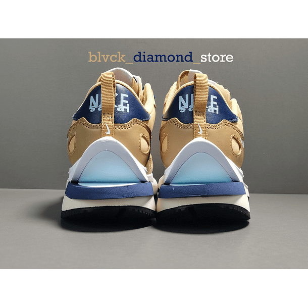 Nike x Sacai Vaporwaffle Sesame Blue Void 7
