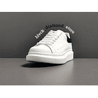 Alexander McQUEEN Oversized White/Black 2