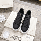 Alexander McQUEEN Oversized Black/Black/White 4