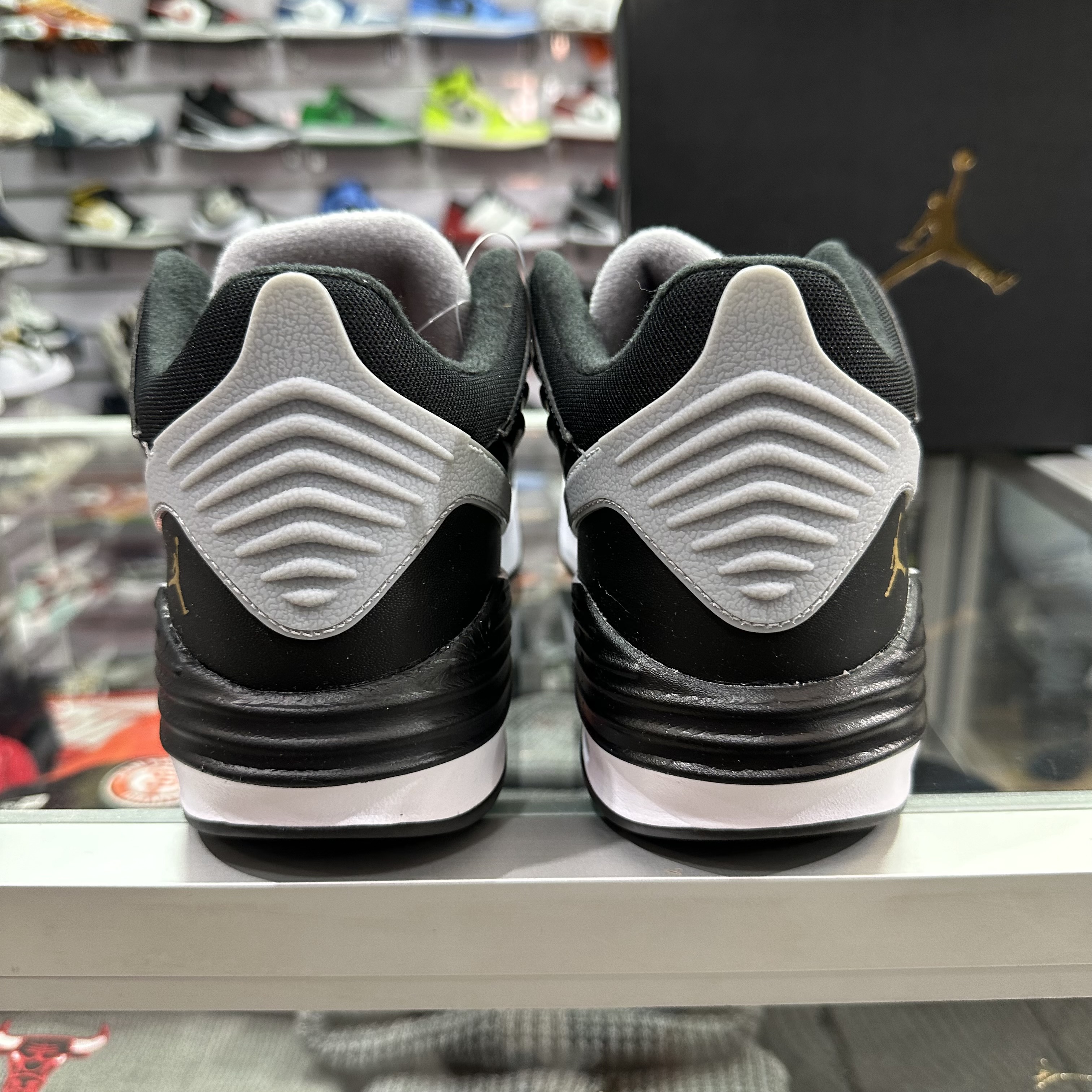 Jordan Max Aura 5