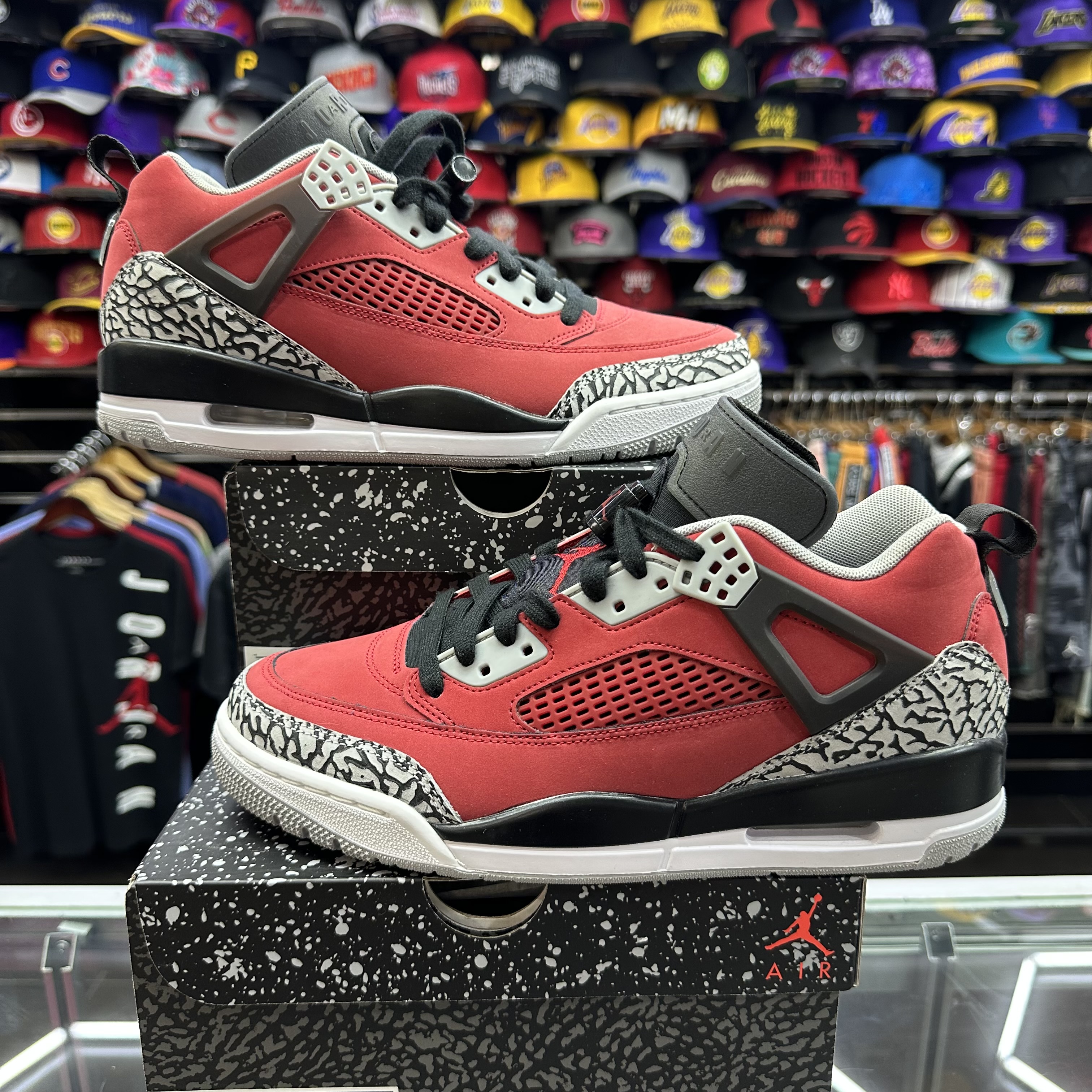 JORDAN SPIZIKE TORO BRAVO 