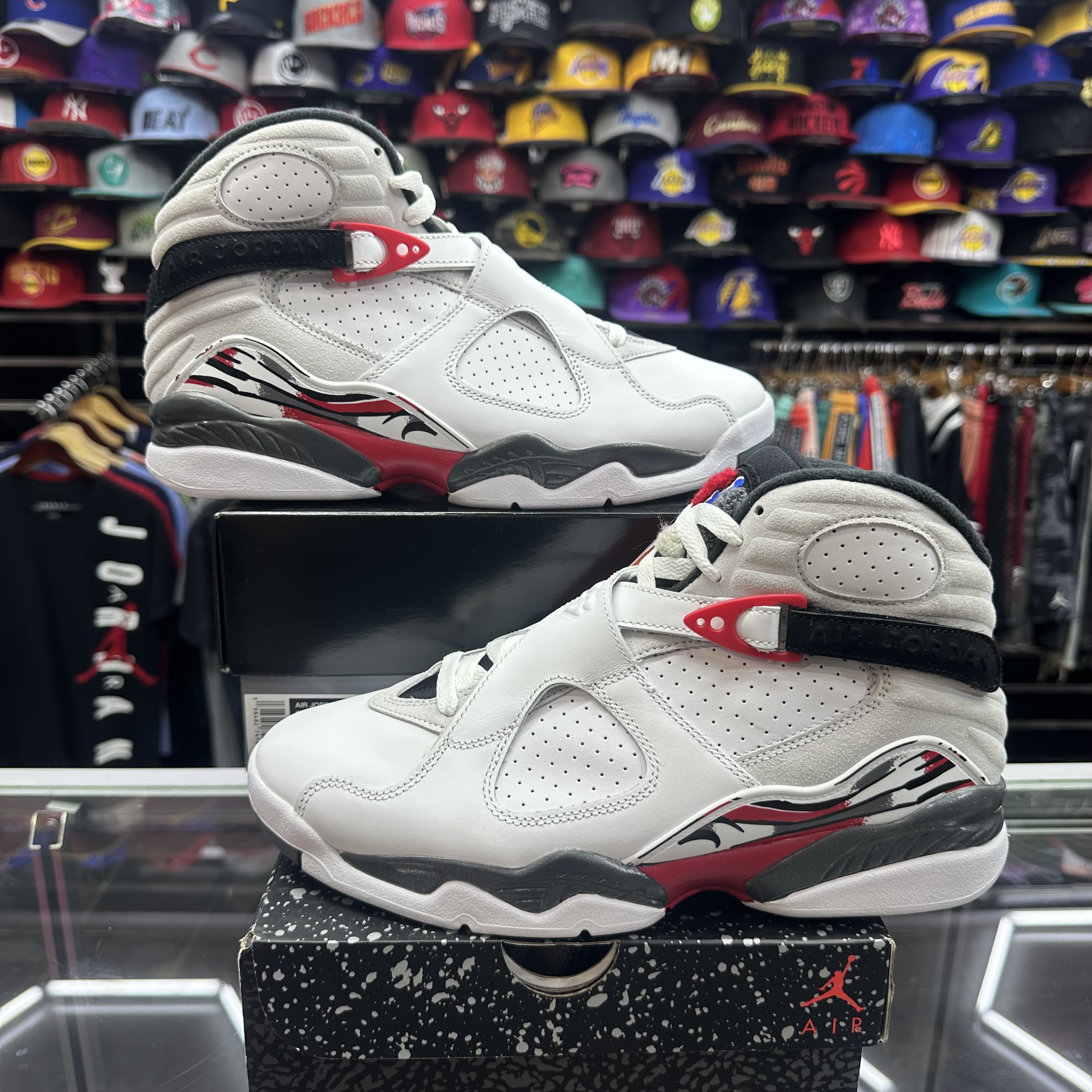 JORDAN RETRO 8 BUGS BUNNY