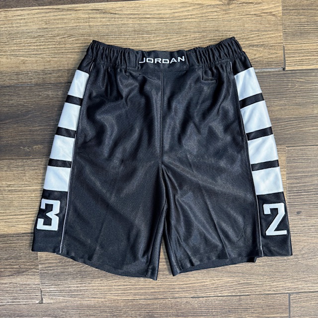 SHORT JORDAN 23