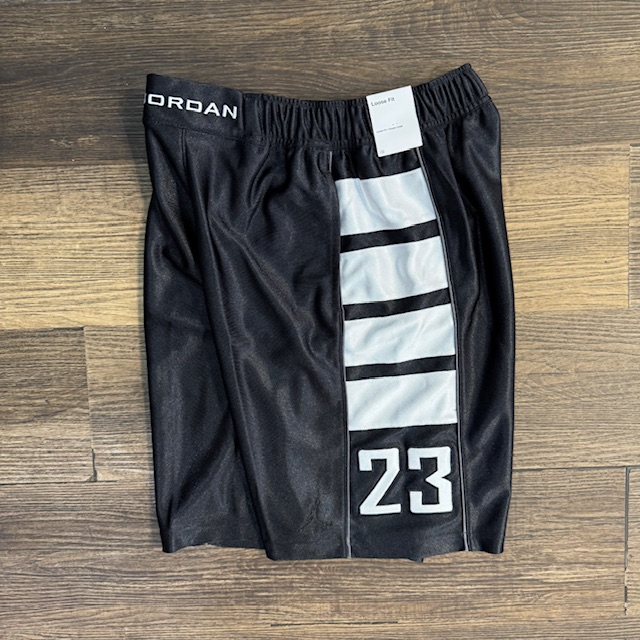 SHORT JORDAN 23