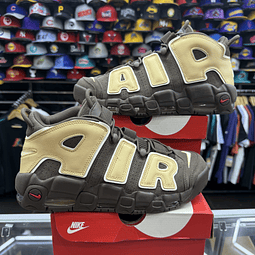 NIKE UPTEMPO