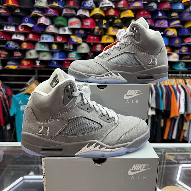 JORDAN RETRO 5
