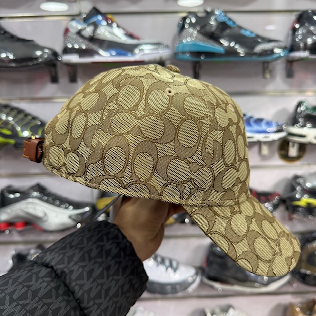 GORRO COACH