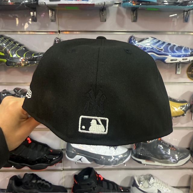 GORRO NY YANKEES CERRADO