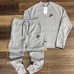 Buzo nike tech
