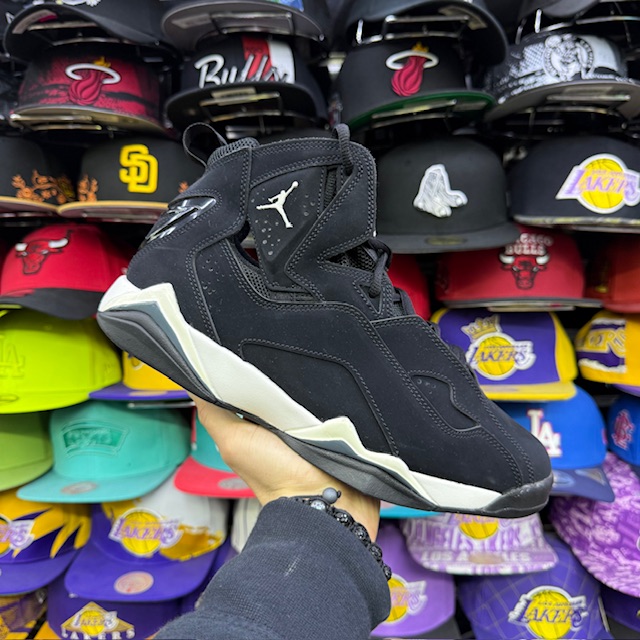 JORDAN TRUE FLIGHT